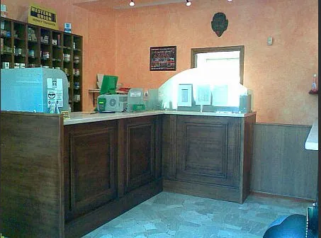 Arredamento per Negozi e Uffici, foto 1 di 5