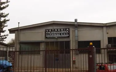 La sede della Vetreria Falegnameria Cuassese ad Arcisate