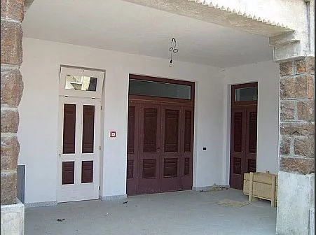 Porte, foto 1 di 6