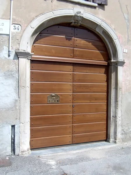 Portoni, foto 1 di 5